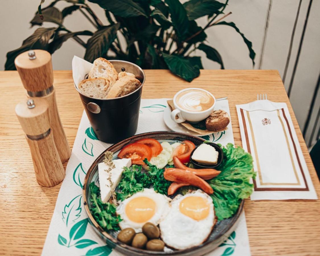 Bed and Breakfast Gaia Влёра Экстерьер фото