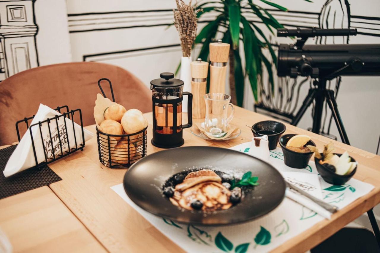 Bed and Breakfast Gaia Влёра Экстерьер фото